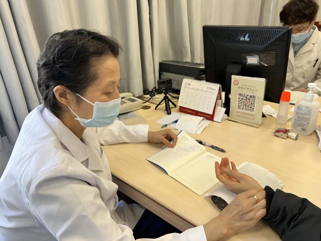 護國寺中醫(yī)醫(yī)院王麗平：能為老百姓服務是件很幸福的事！