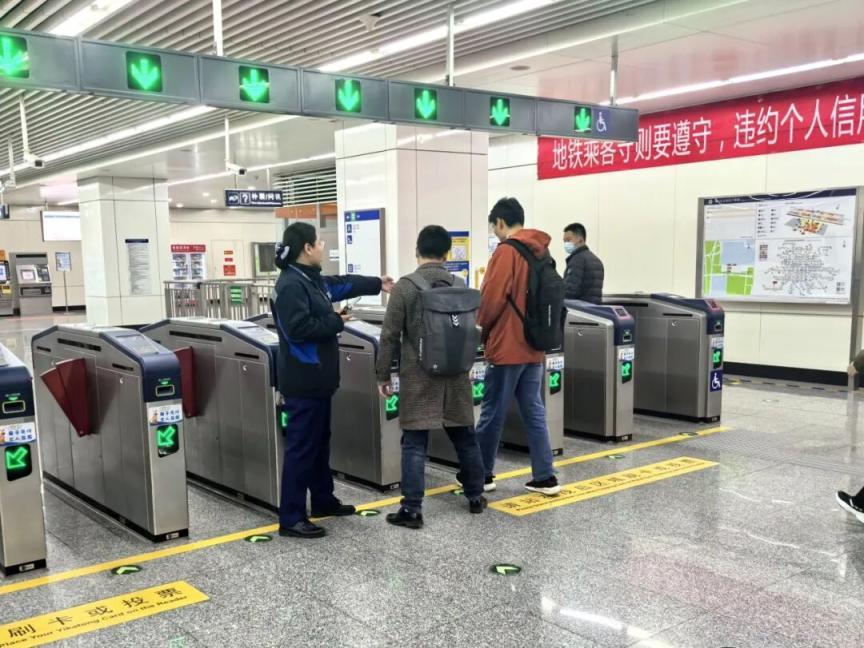 清明假期，北京地鐵大興機(jī)場(chǎng)線、19號(hào)線、燕房線加大運(yùn)力投放