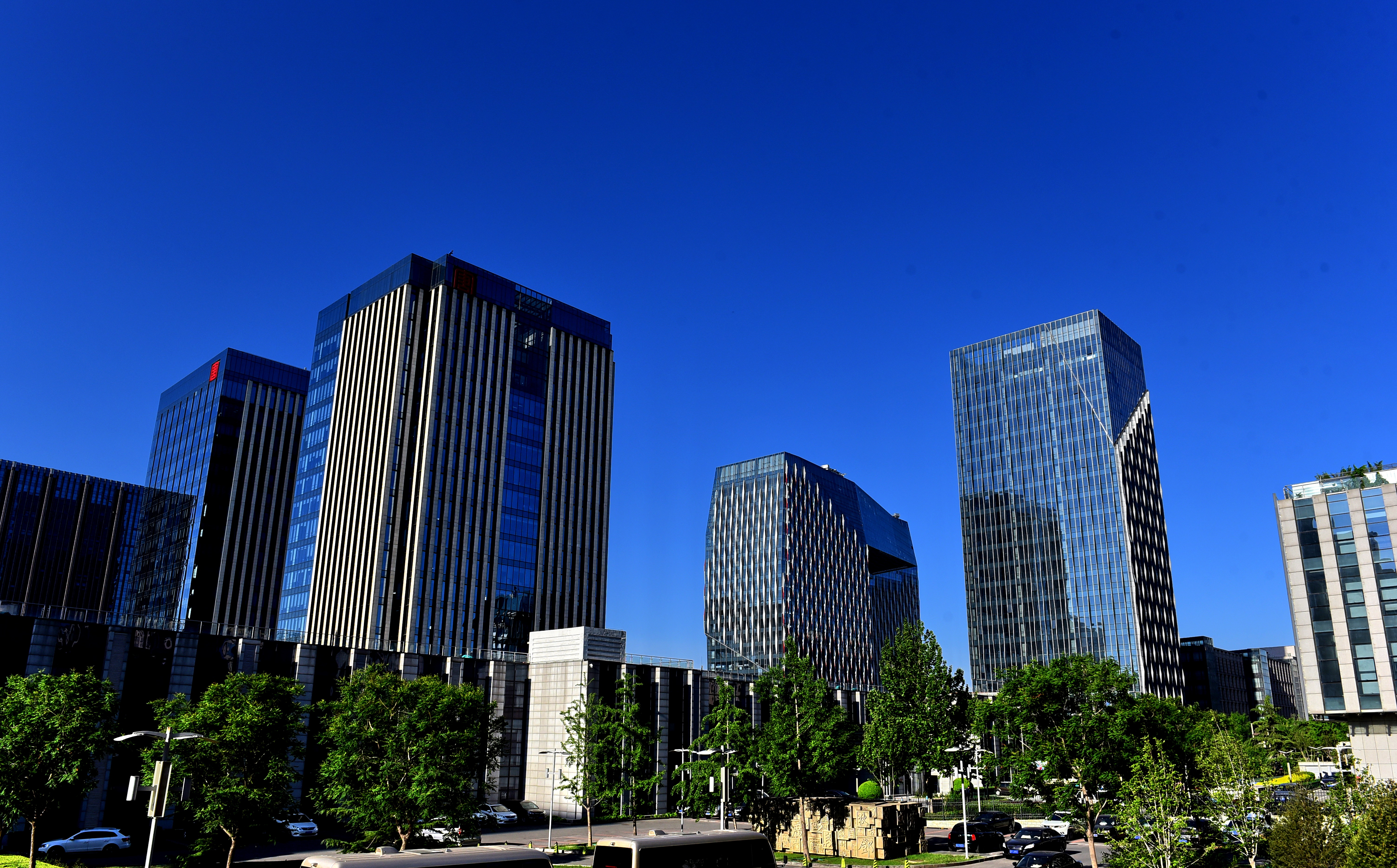 銀河商務(wù)區(qū)一角