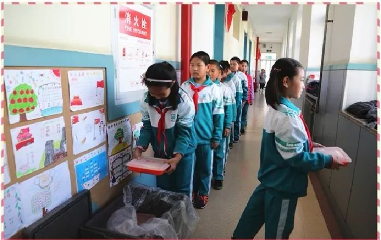 餐前禮儀重引導(dǎo)