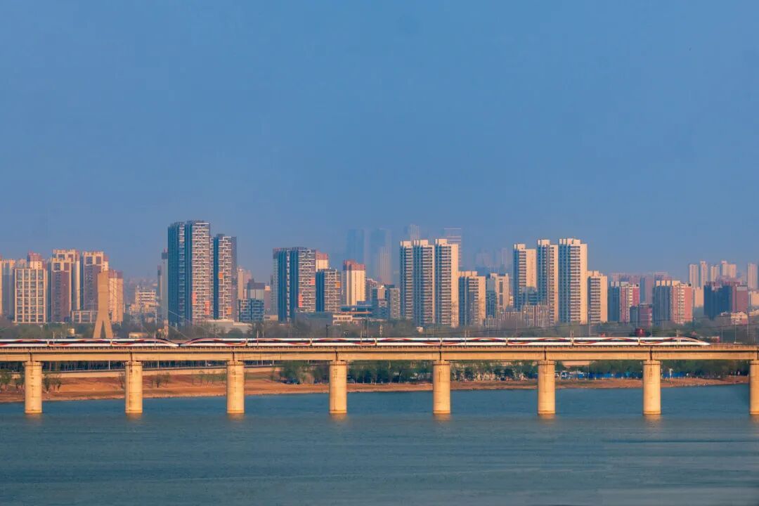 鐵路清明假期運(yùn)輸今日啟動