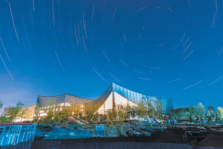 北京藝術中心星軌。