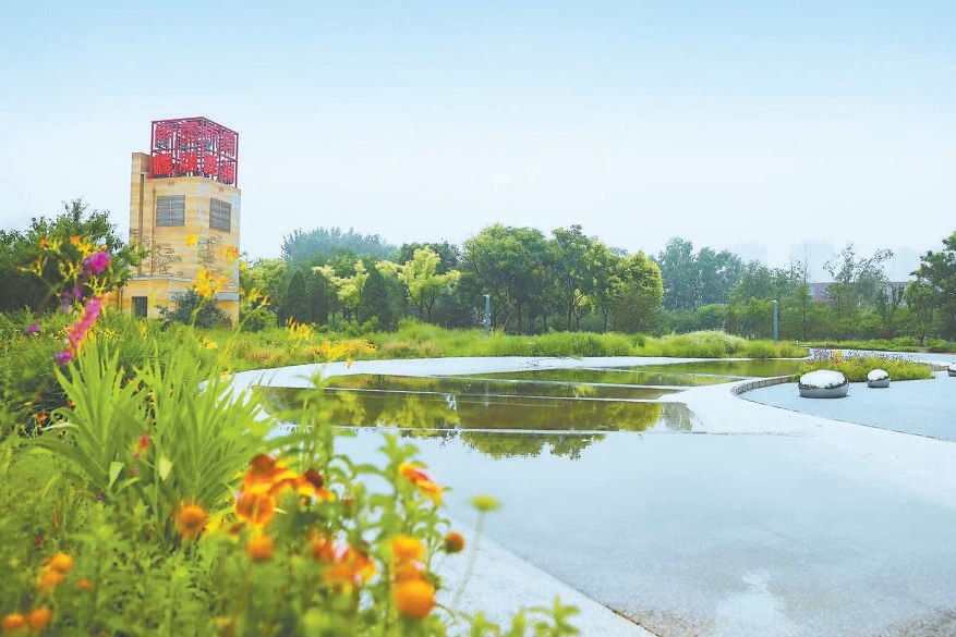 碧水污水地下再生水廠(chǎng)地面景觀(guān)公園。